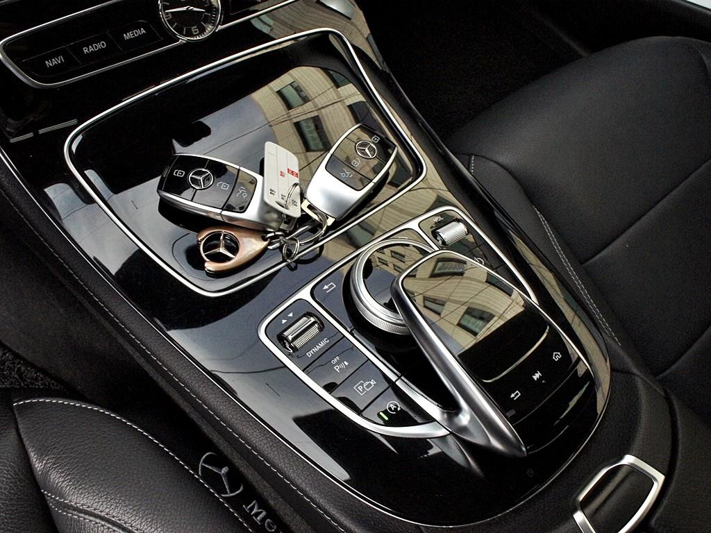 Mercedes Benz E class 2018 Negro - Importación desde Corea - HF Imports Iquique - Foto 11