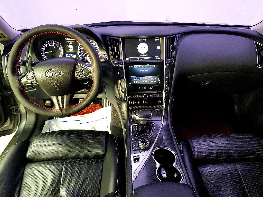 Infiniti Q - Vista 5