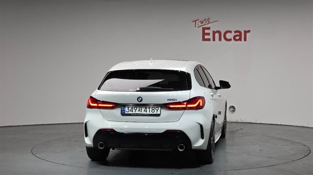 BMW 1 series - Vista 4