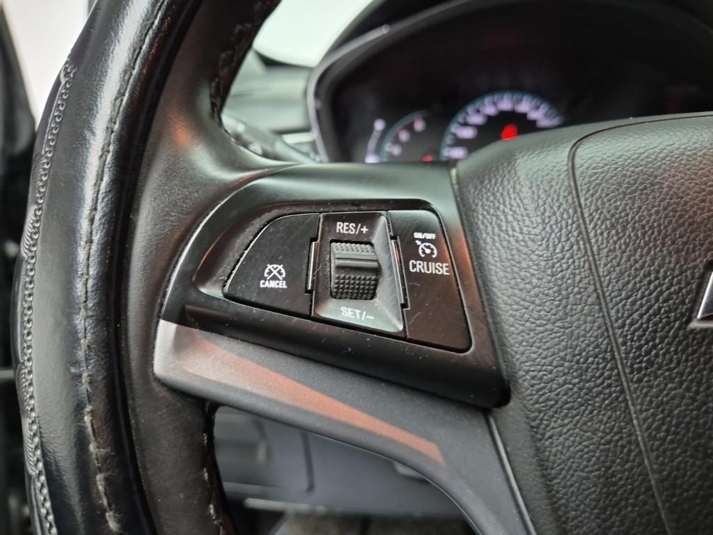 Chevrolet Trax 2018 Gris - Importación desde Corea - HF Imports Iquique - Foto 13