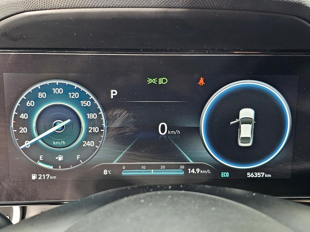 HYUNDAI Avante - Vista 7