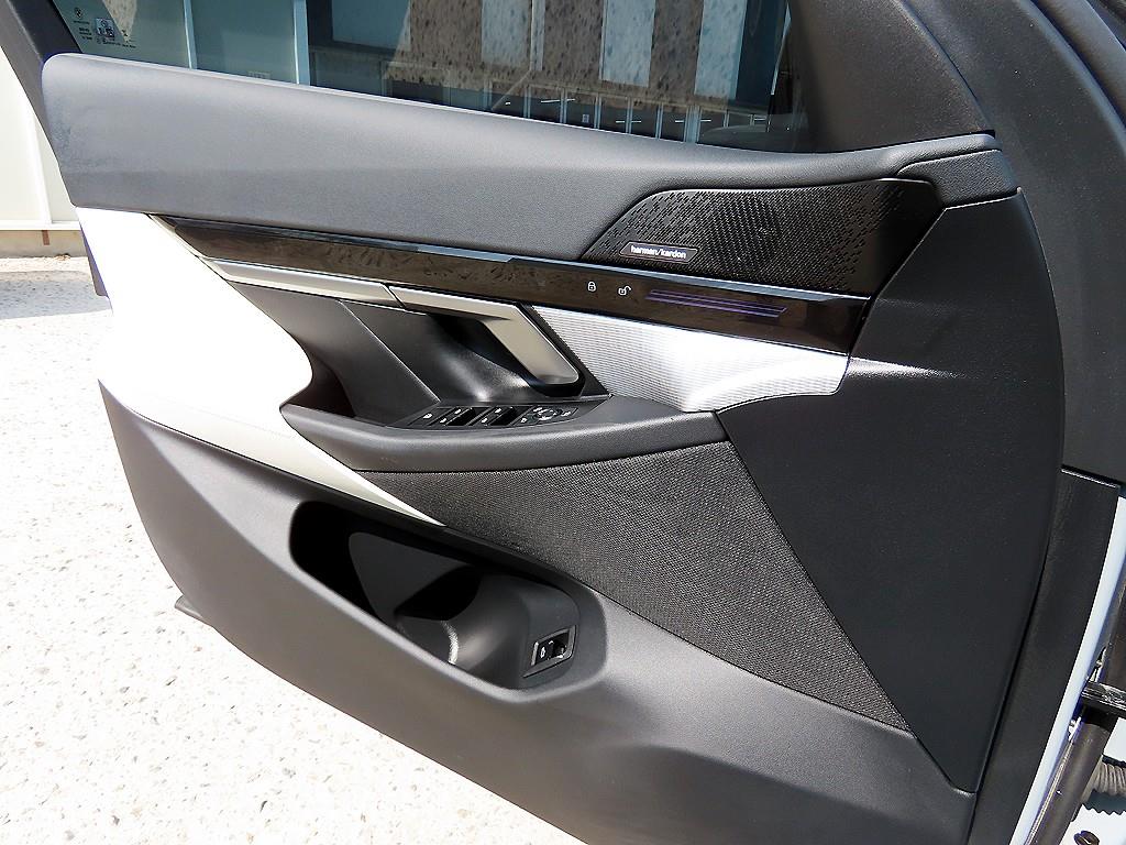 BMW 5 Series - Vista 12