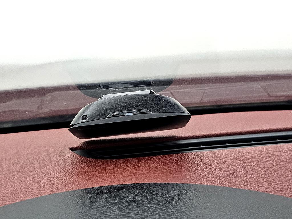 HYUNDAI Genesis - Vista 12