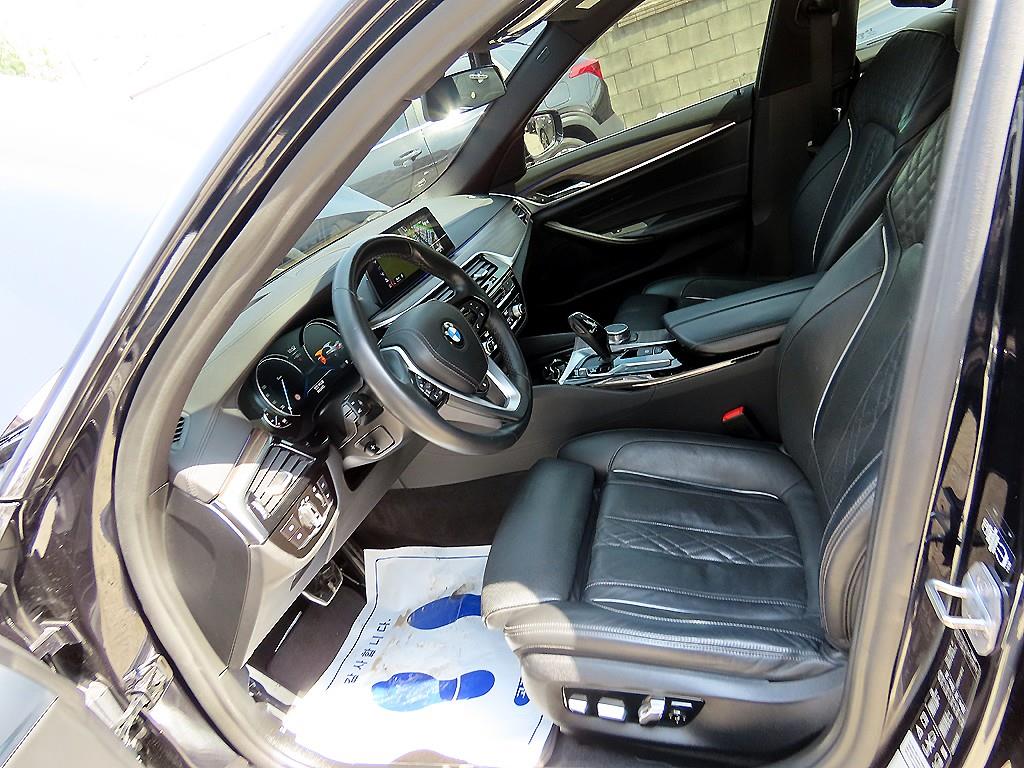 BMW 5 Series - Vista 5