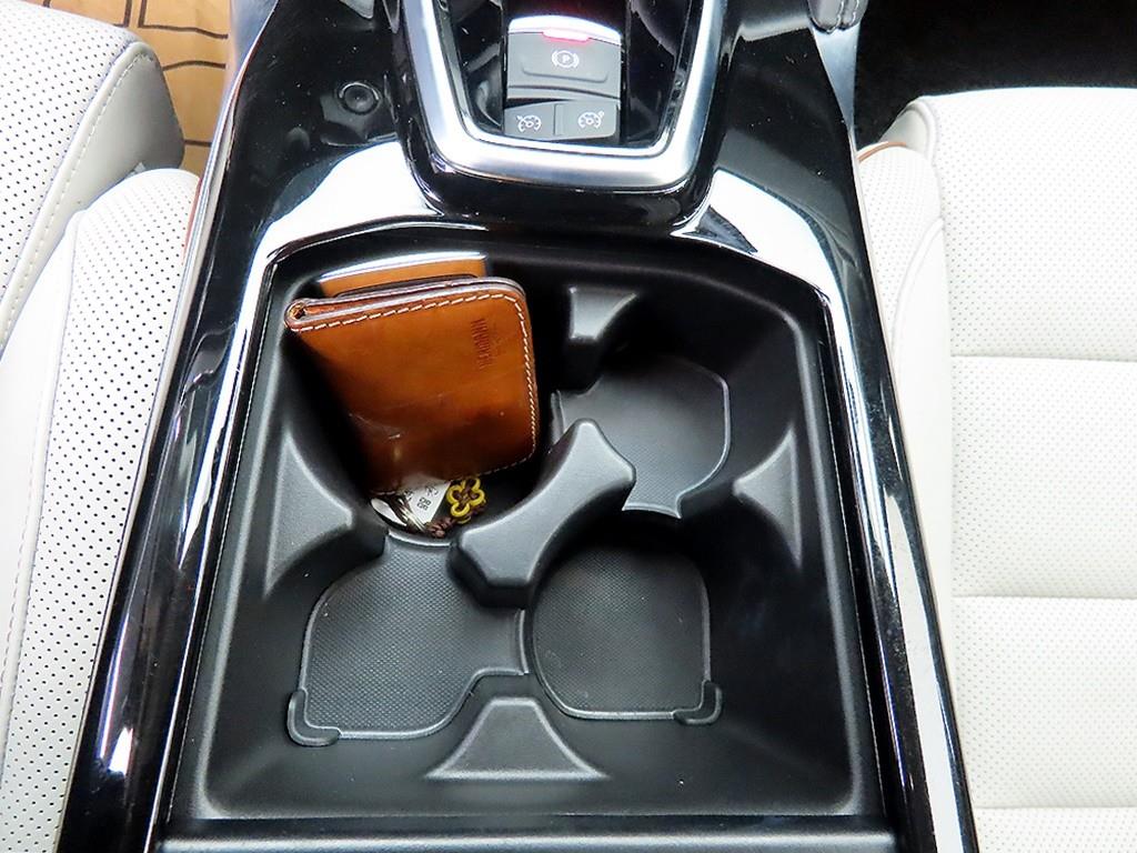 SAMSUNG QM6 - Vista 12