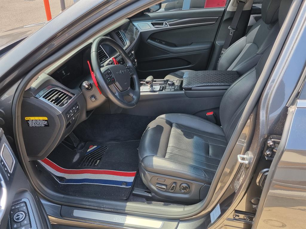 Genesis G80 - Vista 9