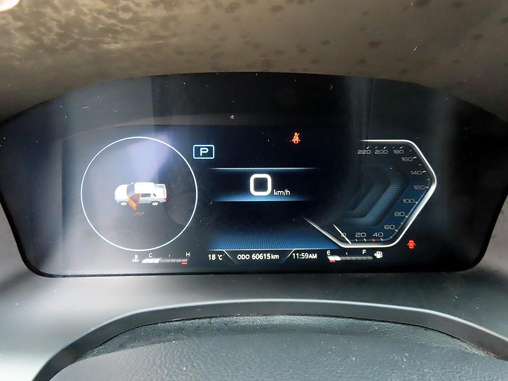 Ssangyong Rexton - Vista 9