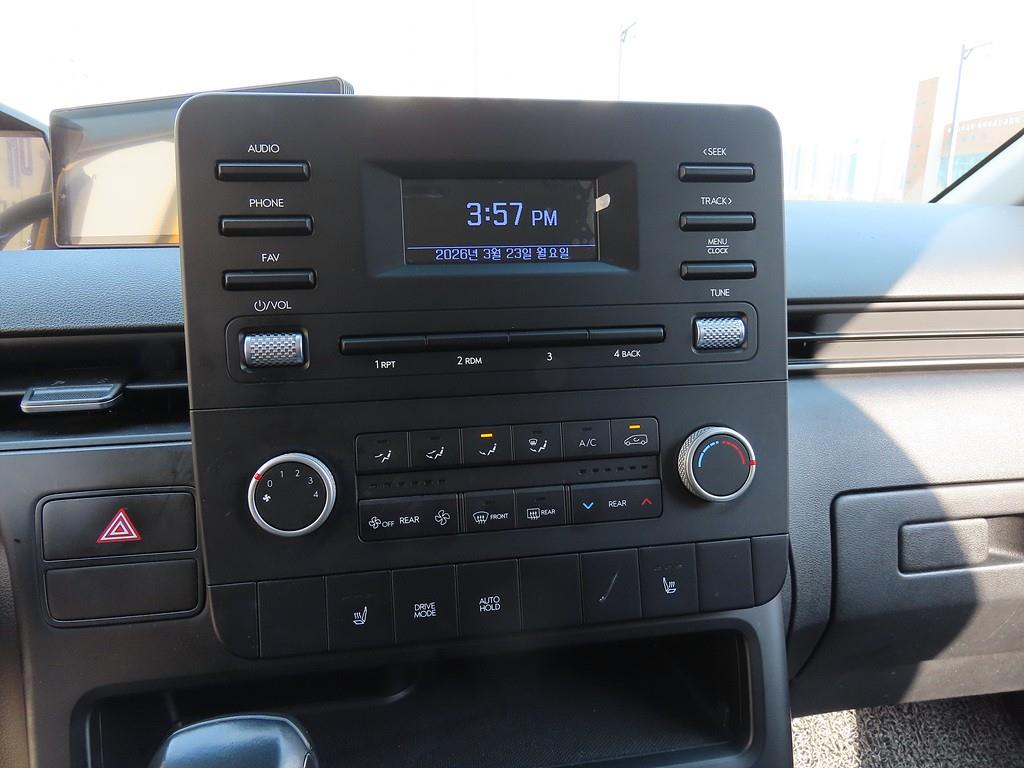 HYUNDAI Staria 2023 Amarillo - Importación desde Corea - HF Imports Iquique - Foto 13