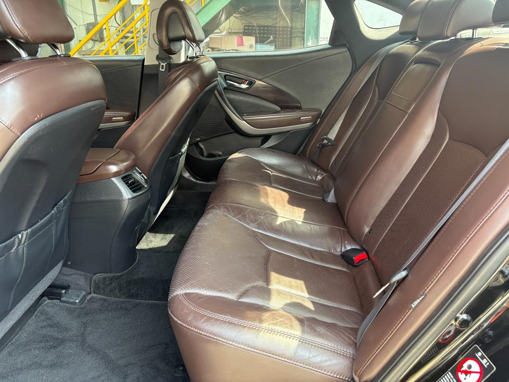 HYUNDAI Grandeur - Vista 11