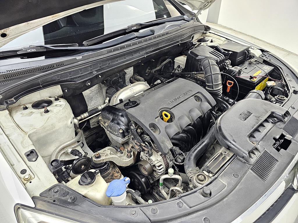 HYUNDAI i30 - Vista 6