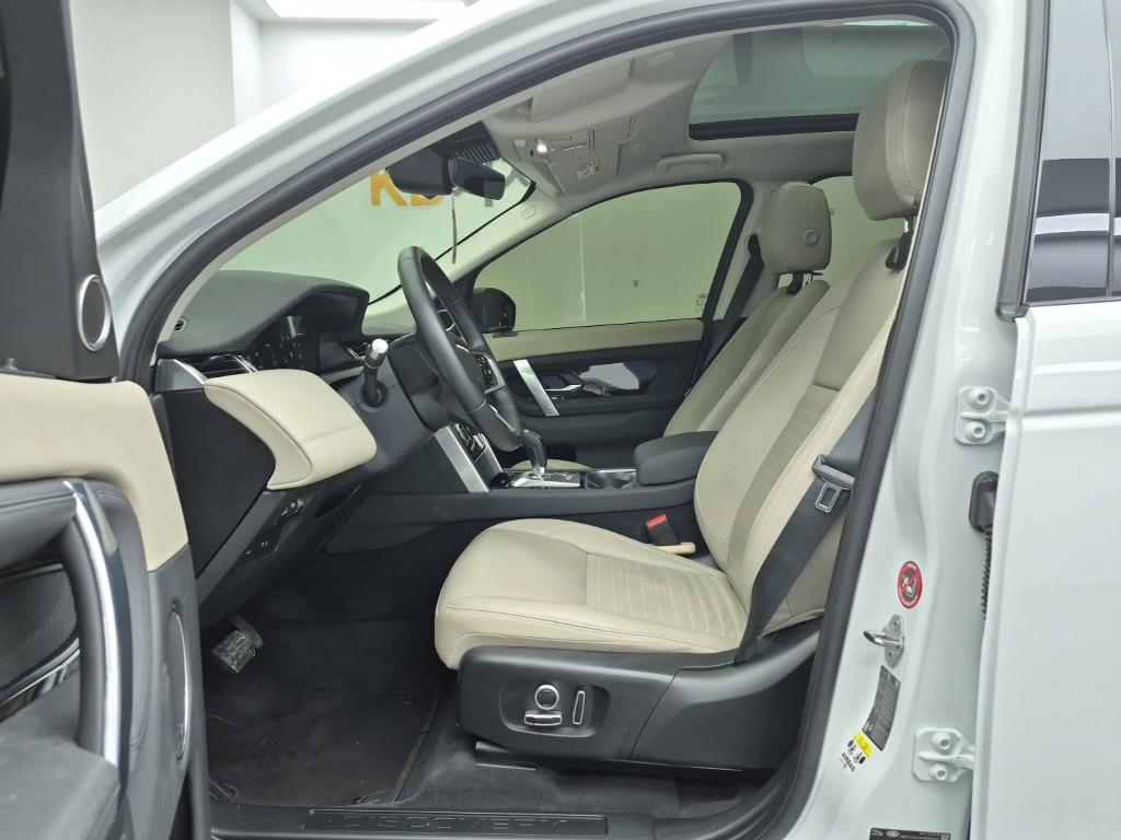 Land Rover Discovery Sports - Vista 11