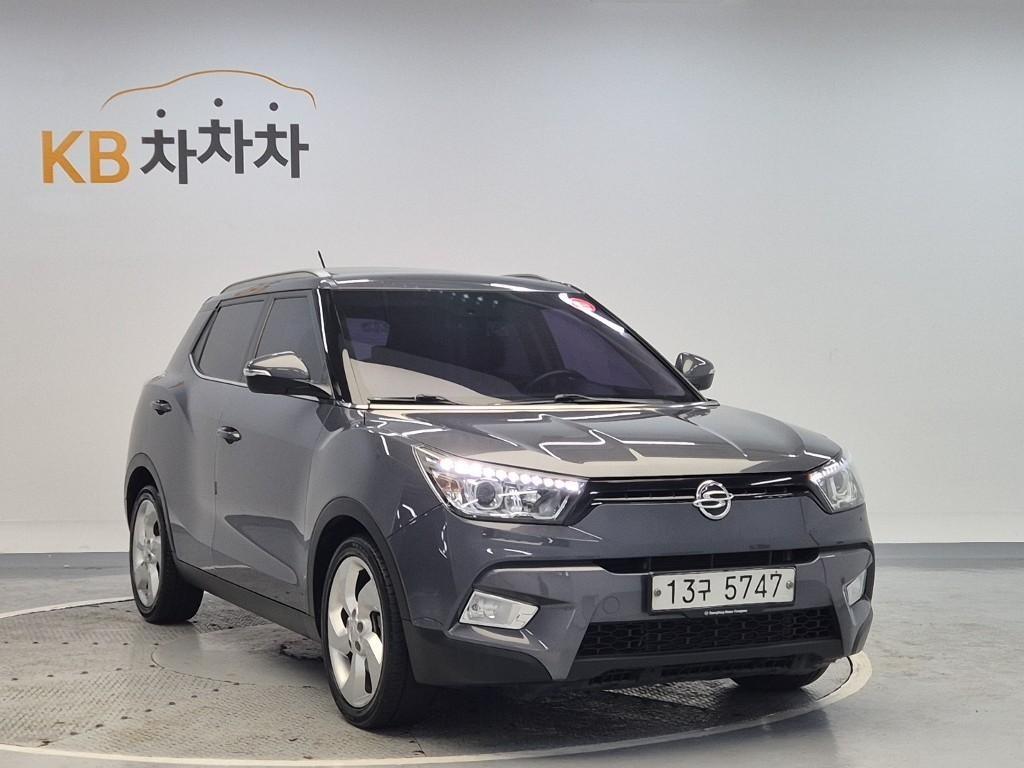 Ssangyong Tivoli - Vista 4