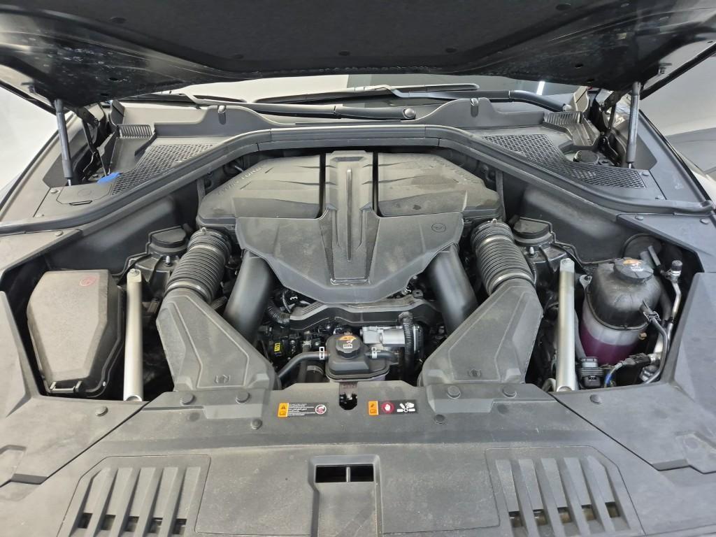 Genesis GV80 - Vista 5