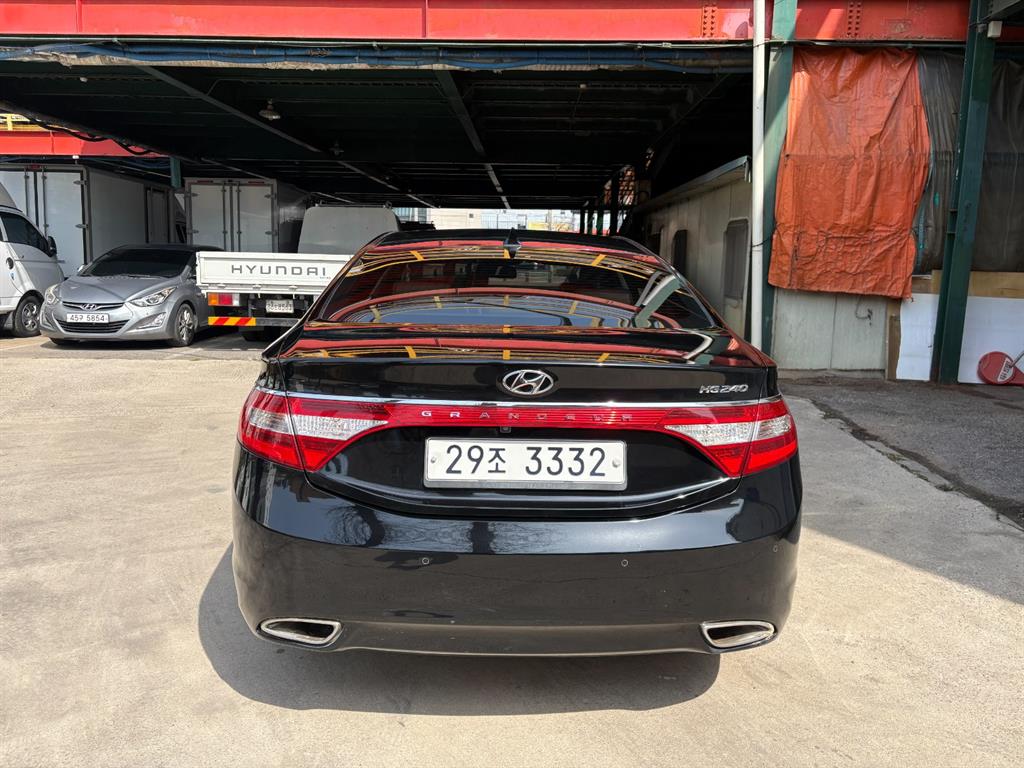 HYUNDAI Grandeur - Vista 4