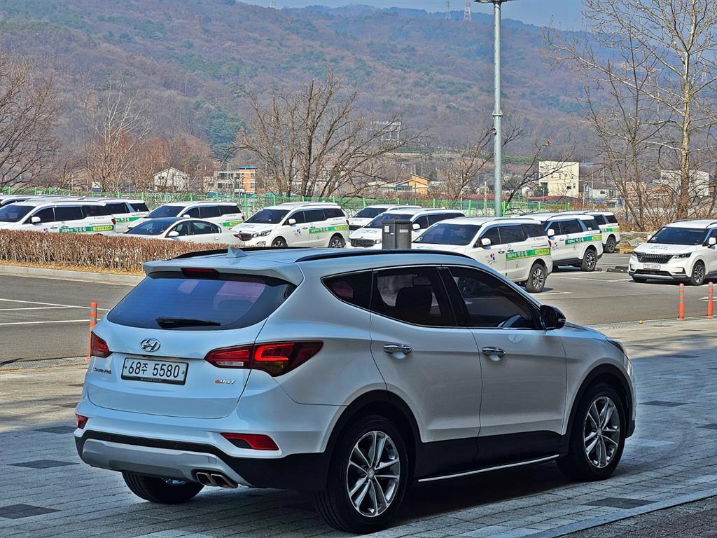 HYUNDAI Santa Fe - Vista 4