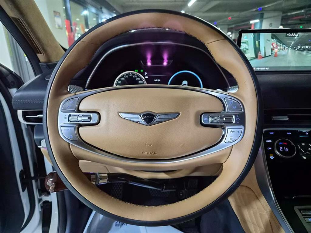 Genesis GV80 - Vista 8