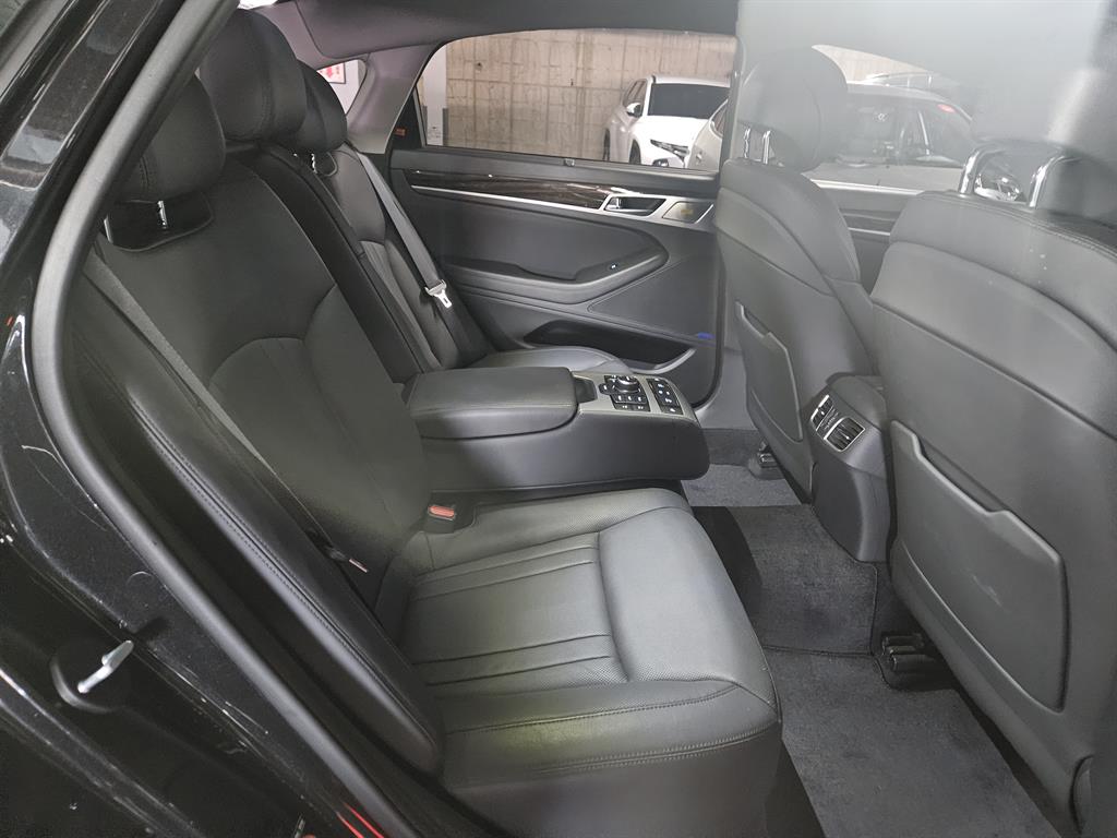 Genesis G80 - Vista 7