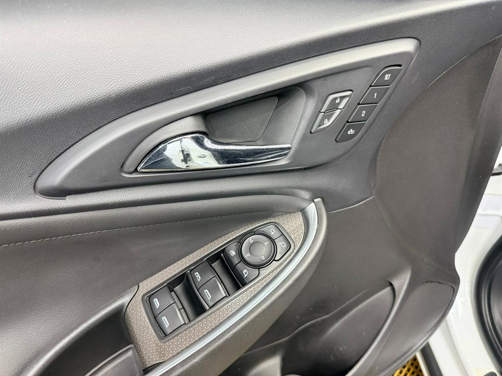 Chevrolet Malibu - Vista 8