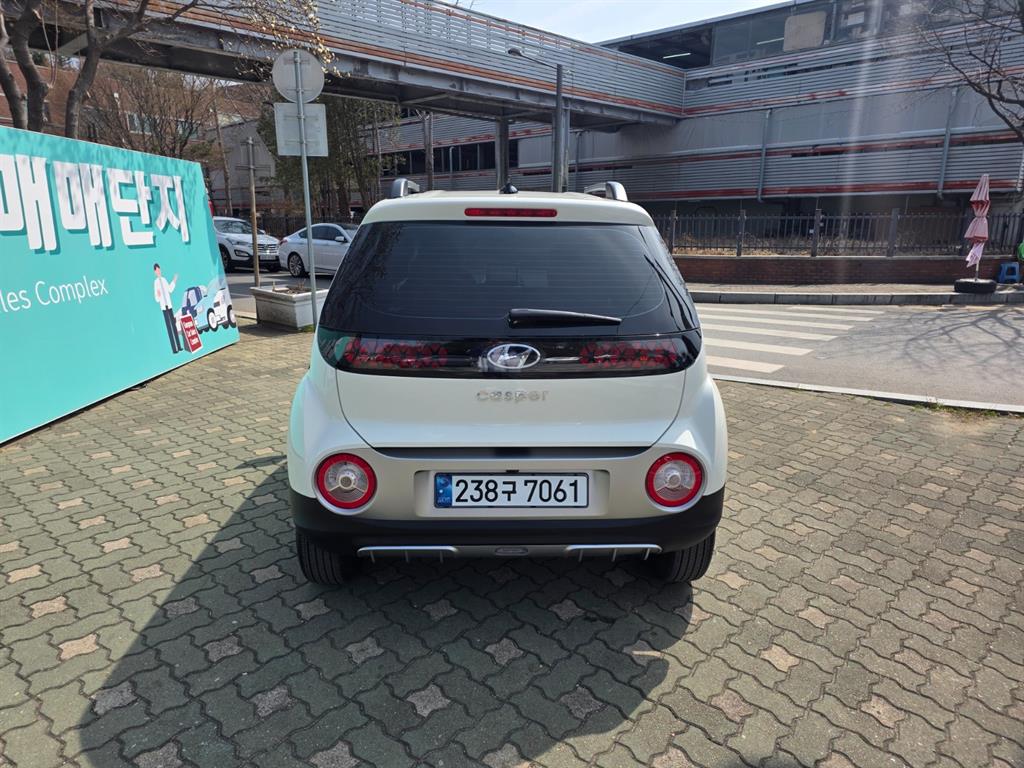 HYUNDAI Casper - Vista 4