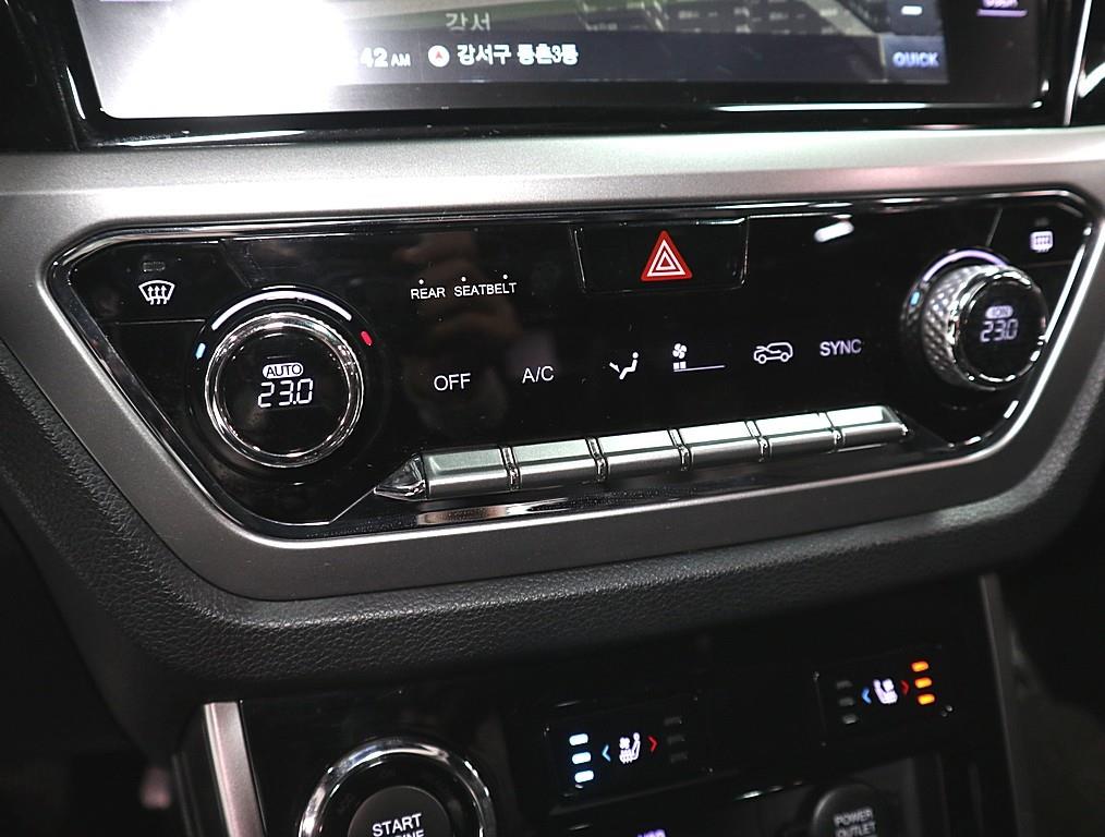 Ssangyong Korando - Vista 12