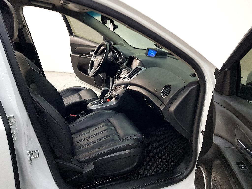 Chevrolet Cruise 2011 Blanco - Importación desde Corea - HF Imports Iquique - Foto 15