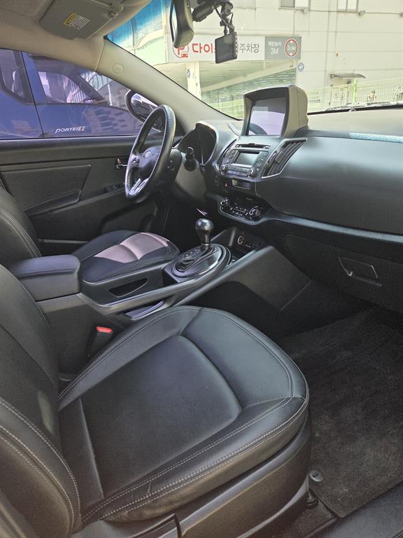 KIA Sportage - Vista 12