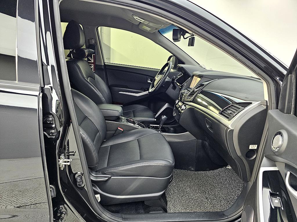 Ssangyong Korando - Vista 10