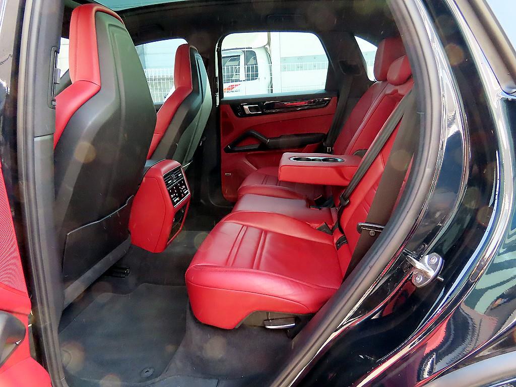 Porsche Cayenne - Vista 6
