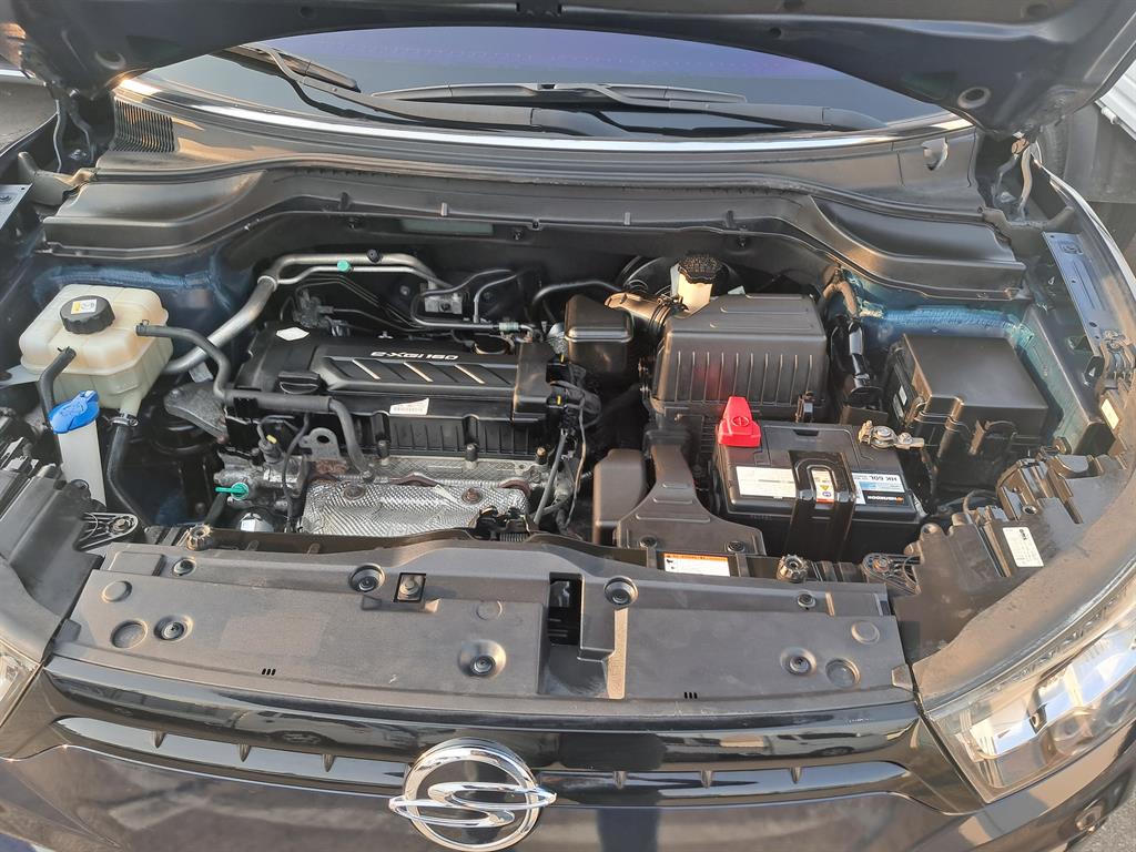 Ssangyong Tivoli 2016 Azul - Importación desde Corea - HF Imports Iquique - Foto 18