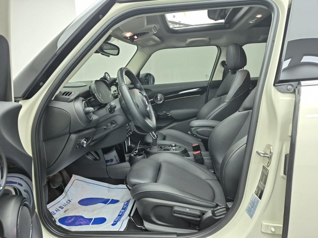 Mini Cooper - Vista 11