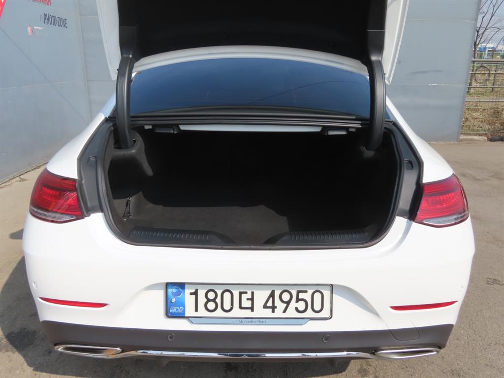 Mercedes Benz CLS Class - Vista 9