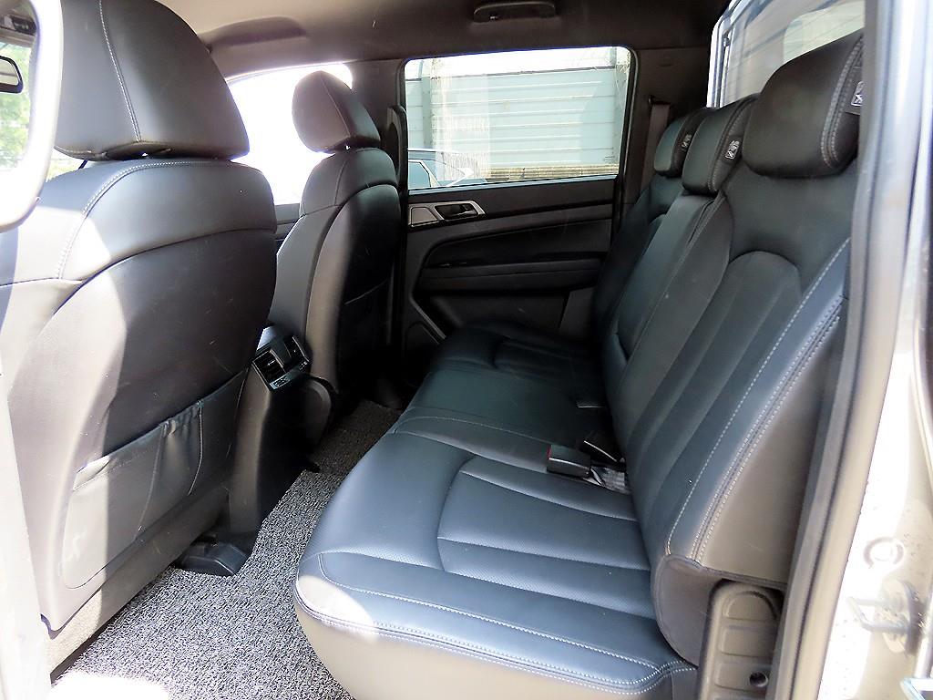 Ssangyong Rexton - Vista 6