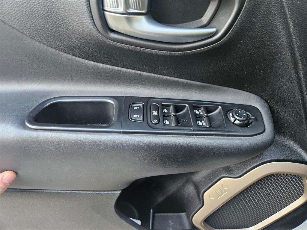 Jeep Renegade 2017 Blanco - Importación desde Corea - HF Imports Iquique - Foto 18