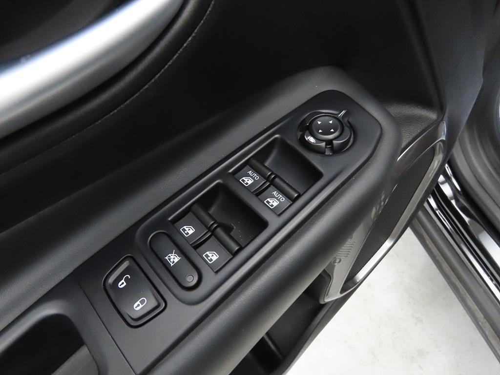 Jeep Renegade 2019 Negro - Importación desde Corea - HF Imports Iquique - Foto 15