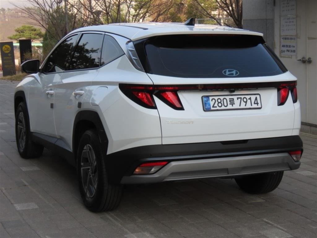 HYUNDAI Tucson - Vista 7