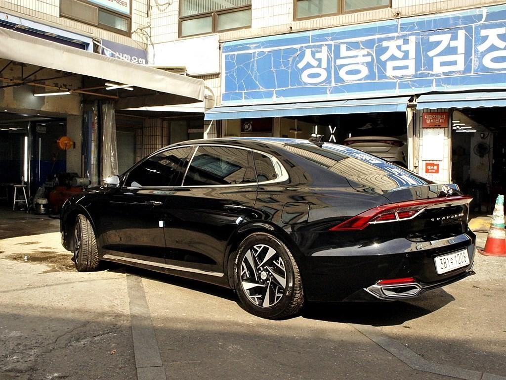 HYUNDAI Grandeur - Vista 7