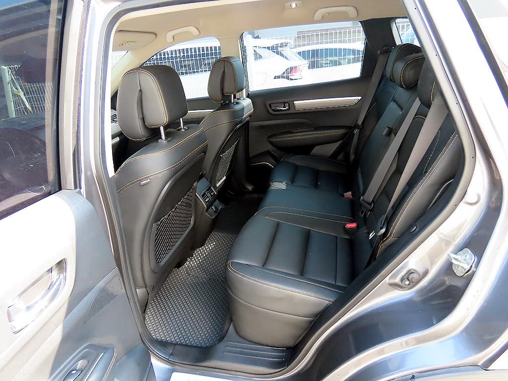 SAMSUNG QM6 - Vista 6