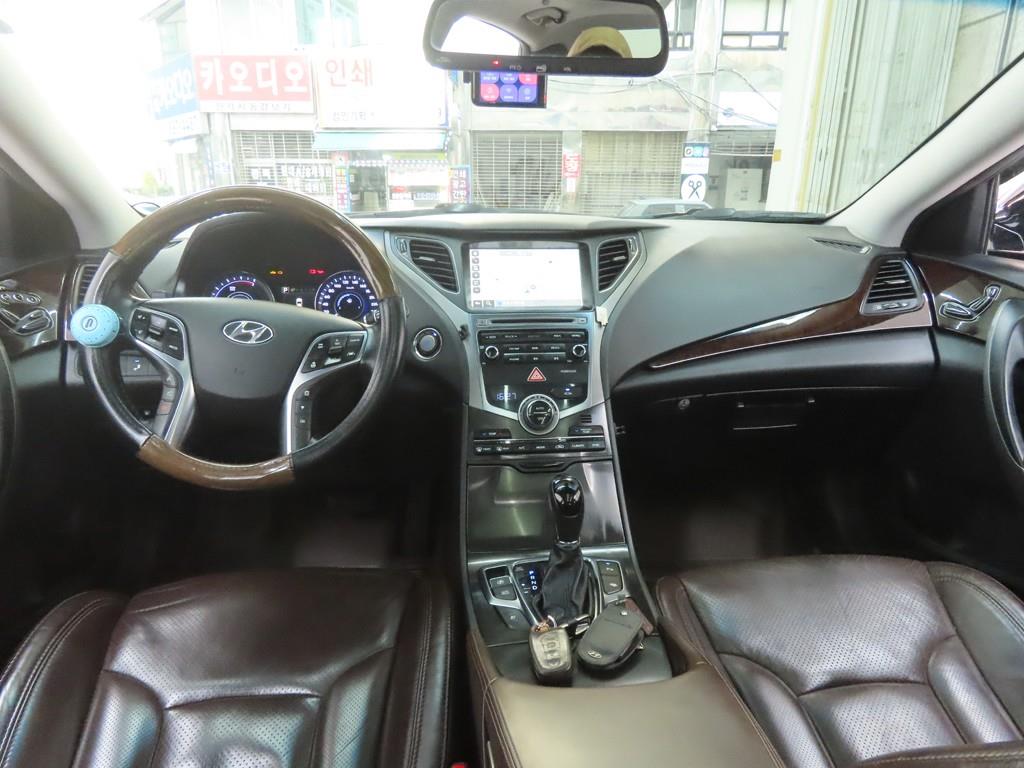 HYUNDAI Grandeur - Vista 7