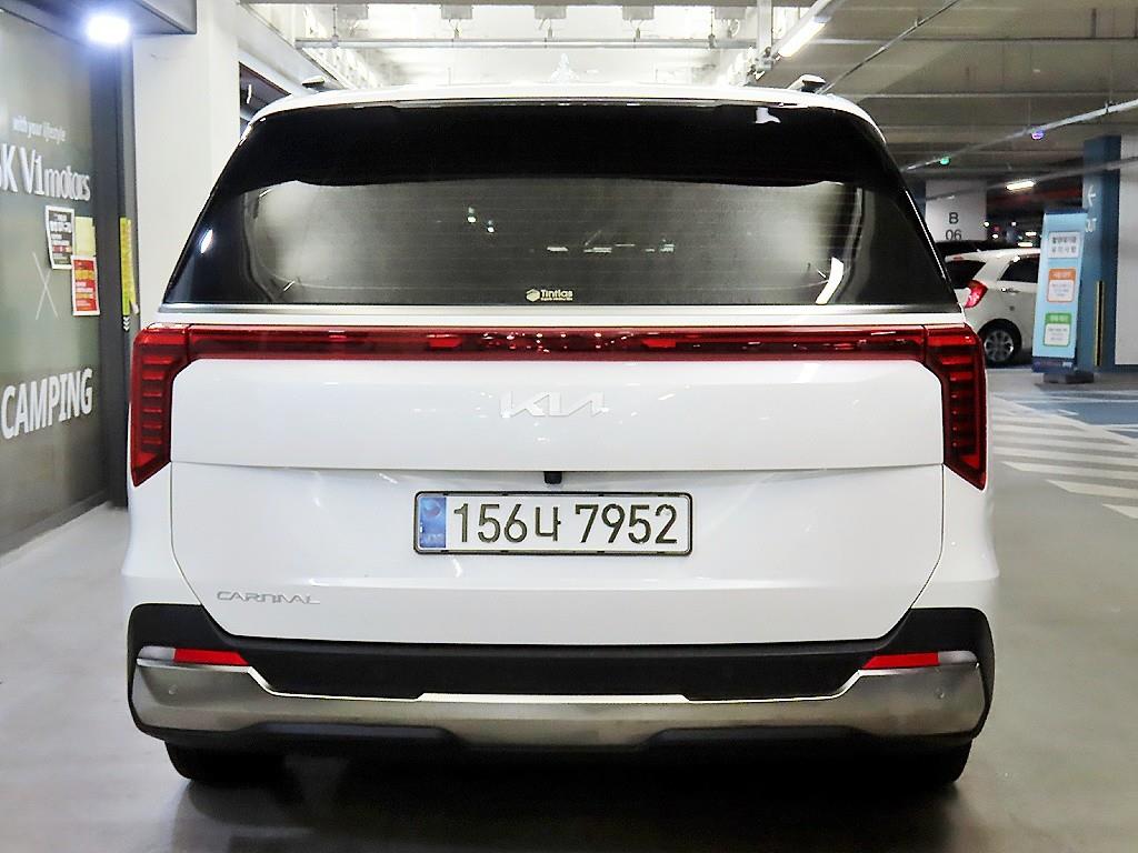 KIA Carnival - Vista 5