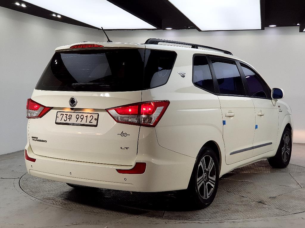 Ssangyong Korando - Vista 4