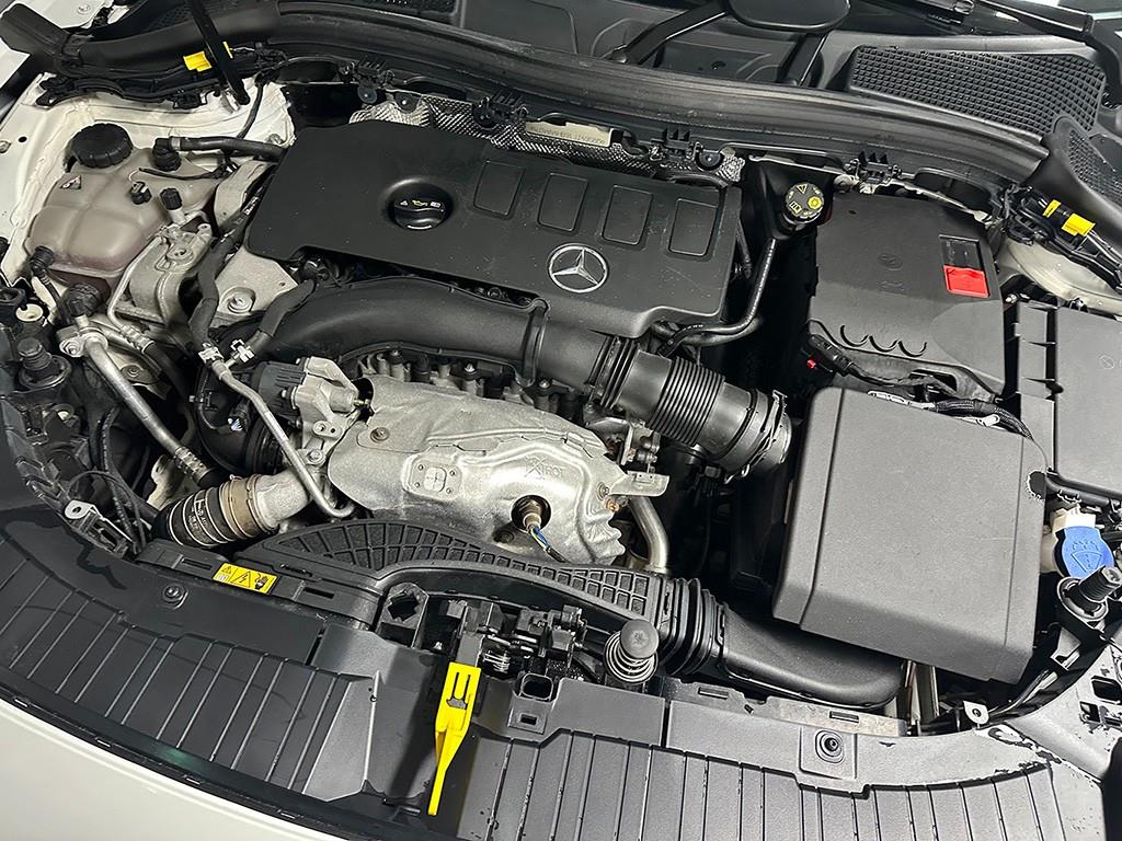 Mercedes Benz GLA Class 2020 Blanco - Importación desde Corea - HF Imports Iquique - Foto 18