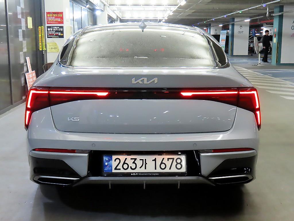 KIA K5 - Vista 5