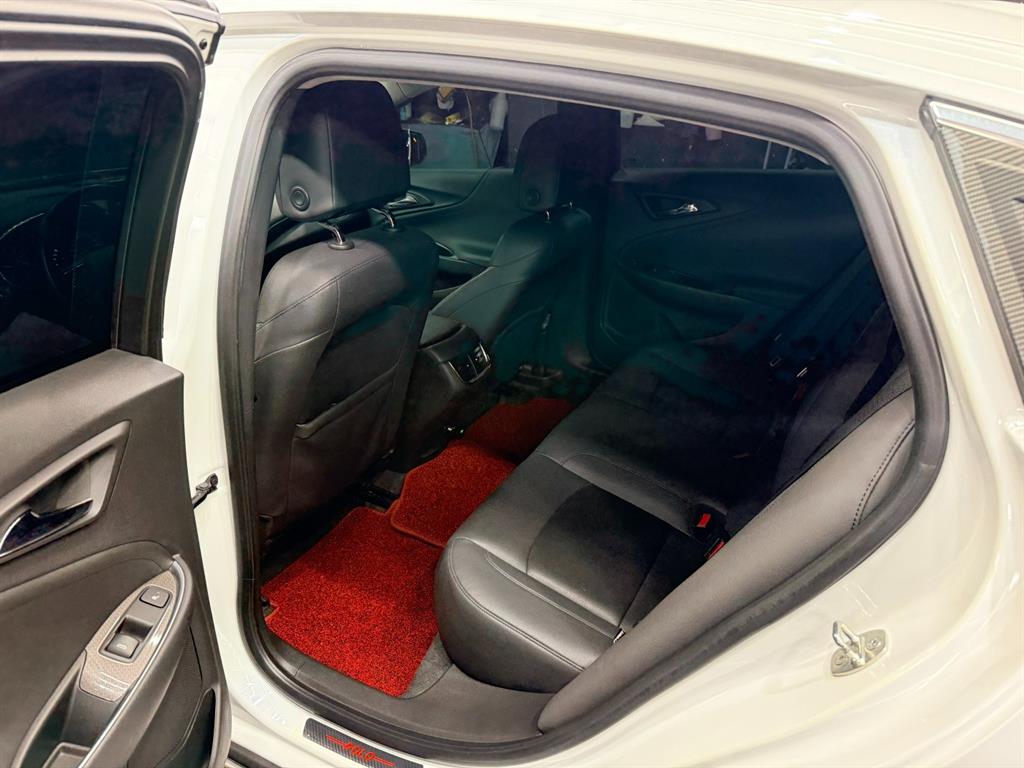 Chevrolet Malibu - Vista 6