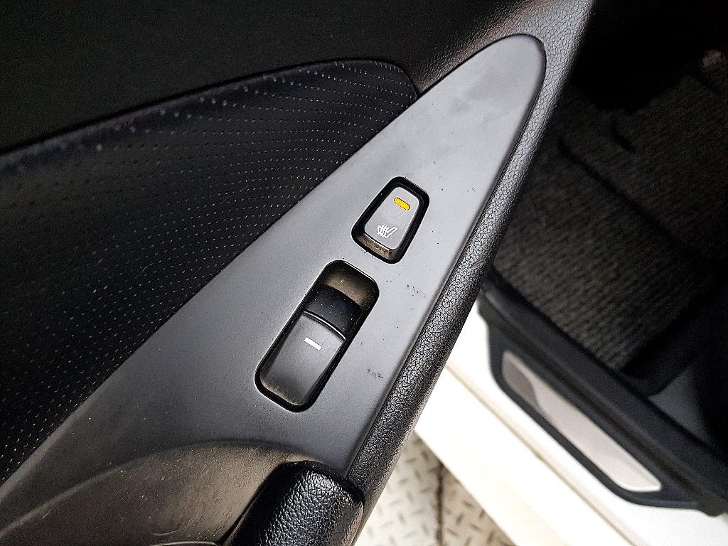 HYUNDAI Sonata 2012 Blanco - Importación desde Corea - HF Imports Iquique - Foto 13