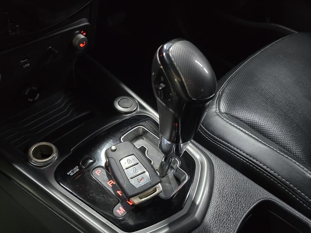 Ssangyong Tivoli 2017 Blanco - Importación desde Corea - HF Imports Iquique - Foto 17