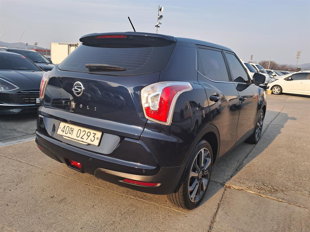 Ssangyong Tivoli - Vista 3