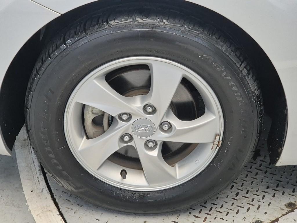 HYUNDAI Avante 2013 Plateado - Importación desde Corea - HF Imports Iquique - Foto 19