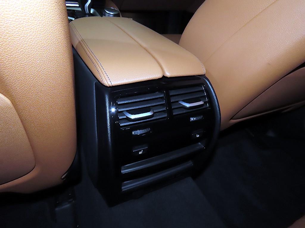 BMW 5 Series 2023 Negro - Importación desde Corea - HF Imports Iquique - Foto 15