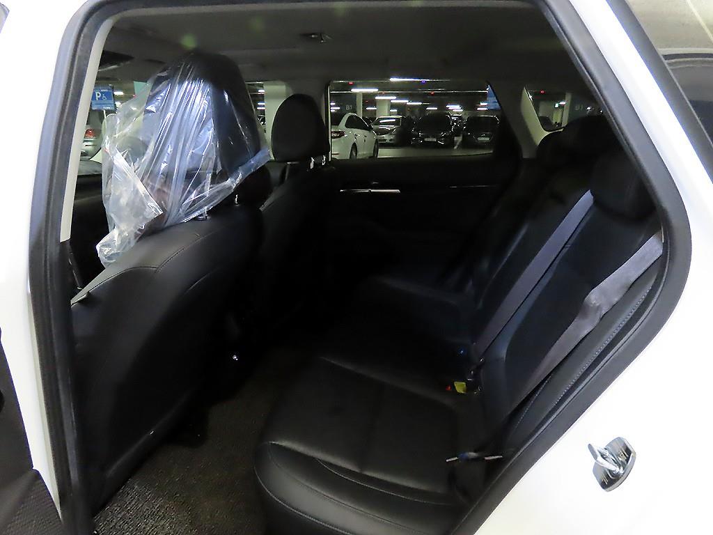 KIA Seltos - Vista 7