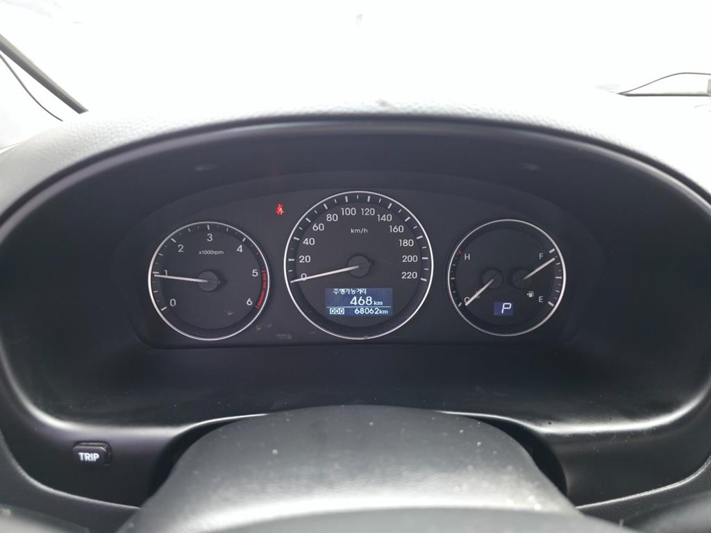 HYUNDAI Starex - Vista 10